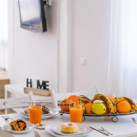 #011 T1 Libertos By Holidays *