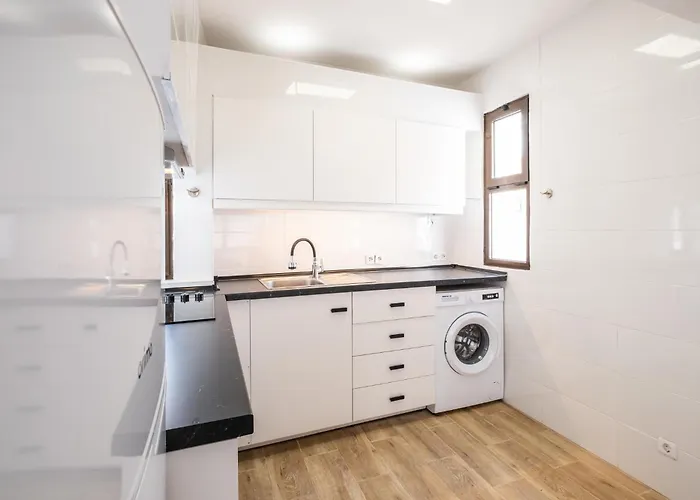 #011 T1 Libertos By Holidays *